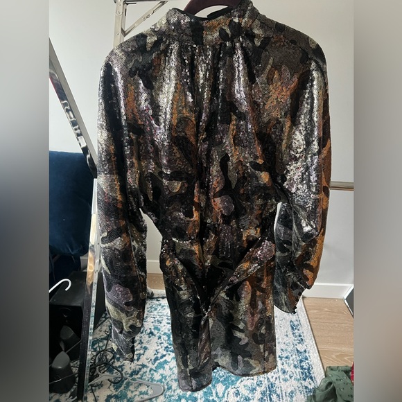 ASOS DESIGN (tall) mini dress in camo sequin in slouchy fit with tie belt - Picture 6 of 11